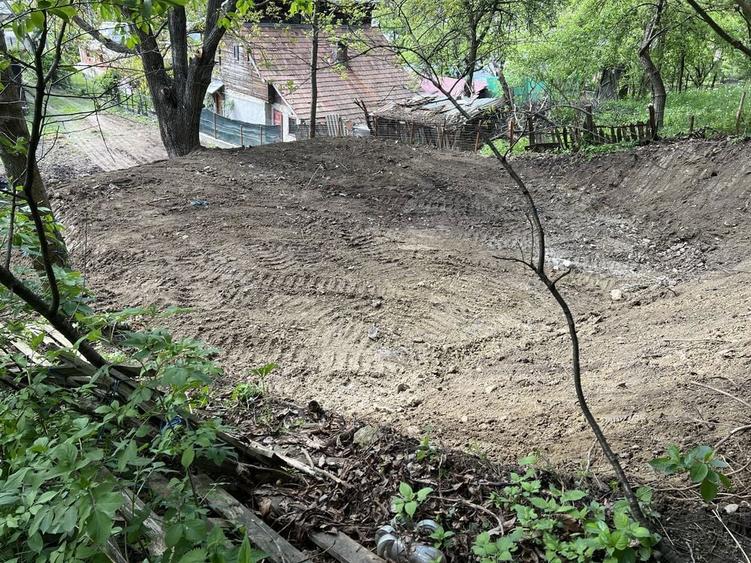 Casa de vacanta cu teren Comarnic - 3