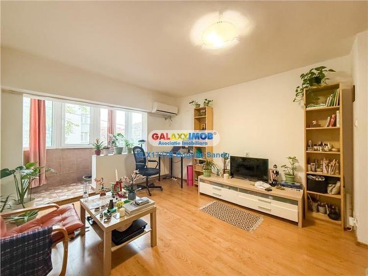 Garsoniera de vanzare spatioasa in Dristor - 1
