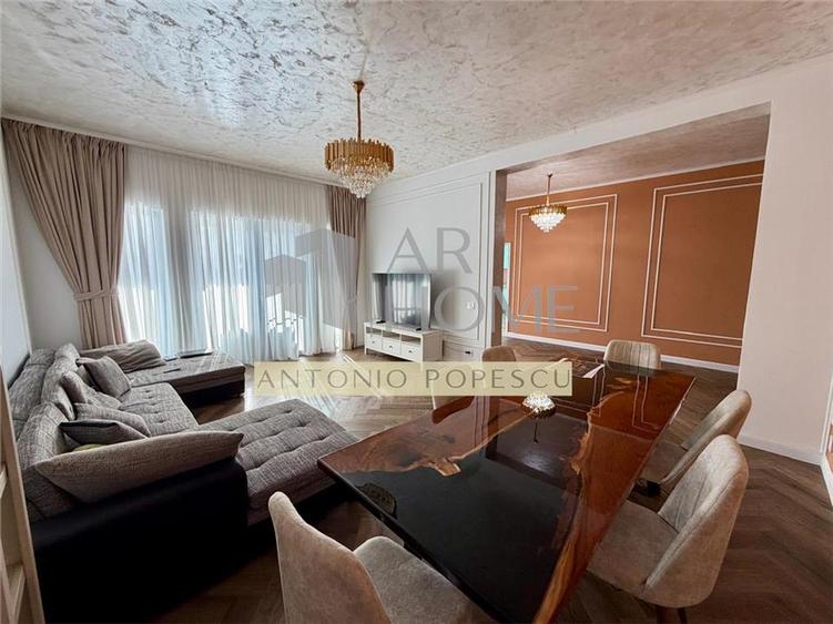 Casă individuală cu 5 camere cu Piscina în Strejnicu