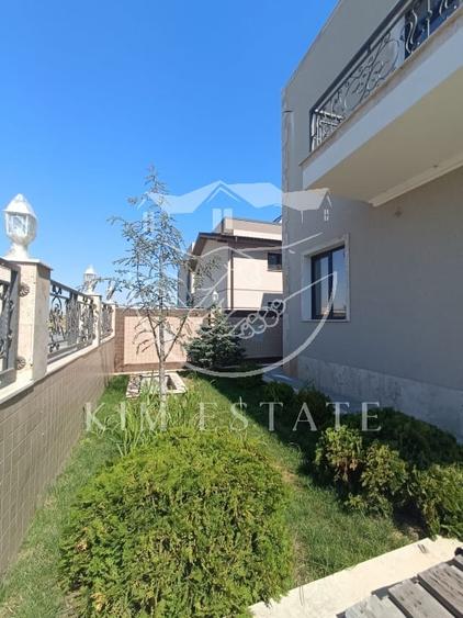 De vanzare vila in stil mediteranean - 11