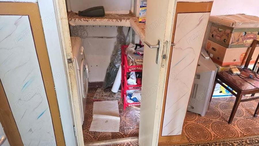 Vand apartament 3 camere decomandat in Deva, zona Balcescu, suprafata utila 67,44 mp, etaj 8, - 1