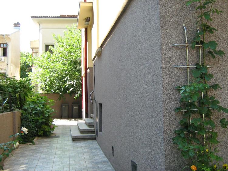 Spațiu birouri 5 camere în vilă interbelică Dorobanți Capitale  Parter înalt - 3