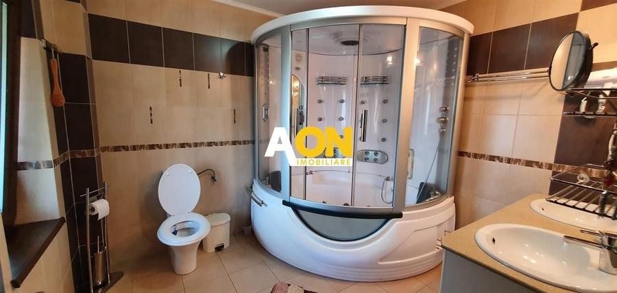 Casa 10 camere, ideala ca pensiune, zona Cetatii Alba Carolina - 7