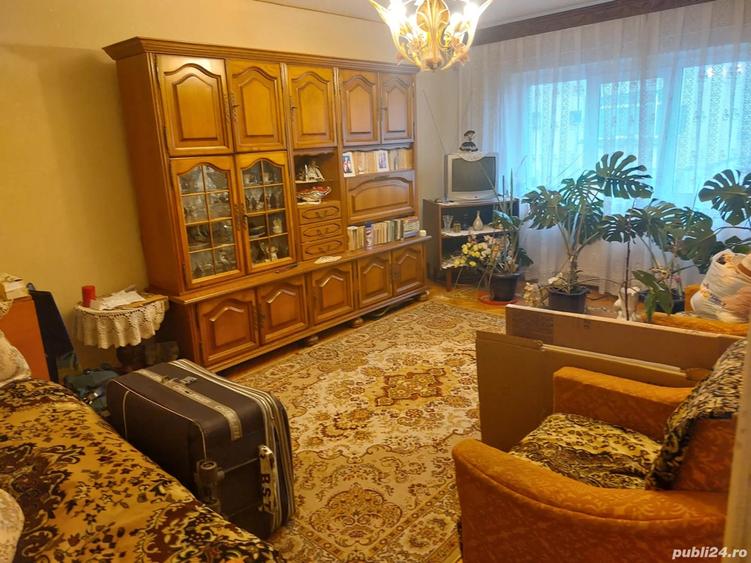 Apartament de vanzare - 4