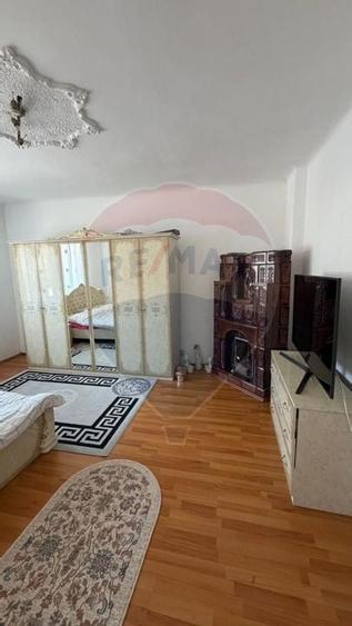 Casă de vânzare in Axente Sever,  nr. 557 jud. Sibiu, 4 camere - 4