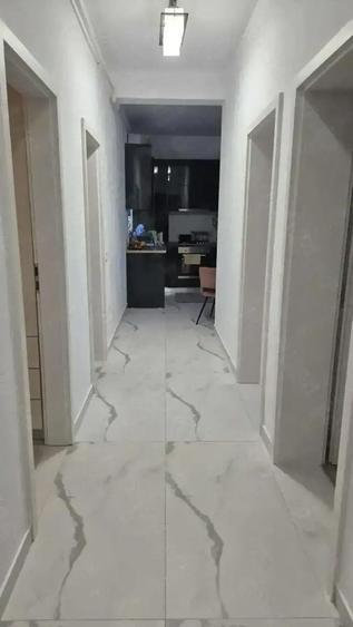 Apartament cu 3 camere et 2 terasa generoasa, decomandat Giroc la 2 minute de magazinul Penny - 1