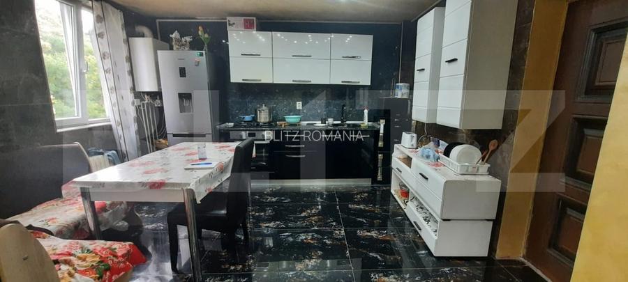 Aartament 2 camere, zona Micro 14  suprafata 50 mp