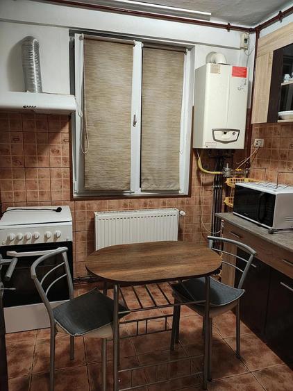 Inchiriez apartament 2camere - 10