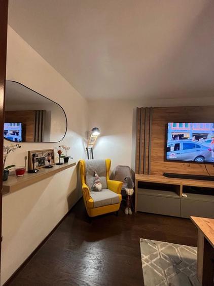 Vand apartament mobilat si utilat 4 camere decomandat Ploiesti Vest - 1