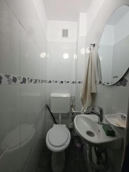Apartament cu 4 camere în Drumul Taberei