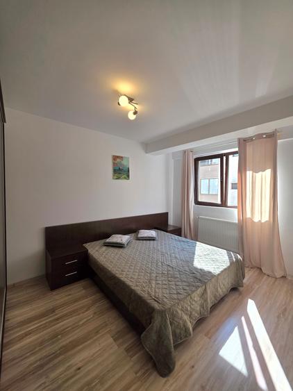 Apartament cu 2 camere decomandat în Titan