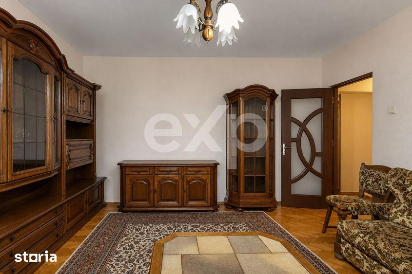 Apartament cu 3 camere decomandat în Central