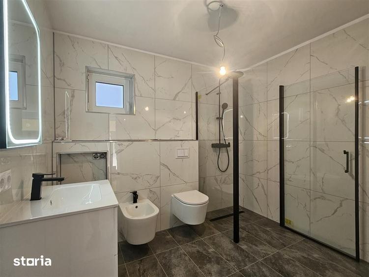 Casă cu 3 camere cu Teren 500 Mp în Șura Mare
