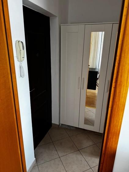 Garsonieră semidecomandată în Tineretului