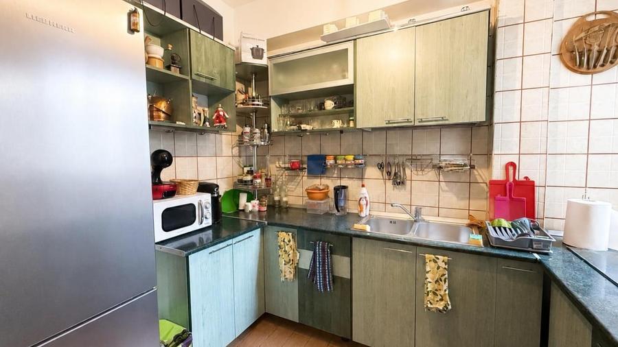 Apartament cu 3 camere decomandat, mobilat în Armeneasca