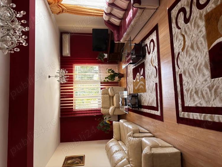 Casă cu 5 camere cu Teren 500 Mp în Exterior Vest