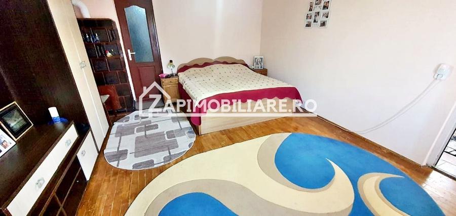 Casă individuală cu 3 camere cu Canalizare în Mureșeni