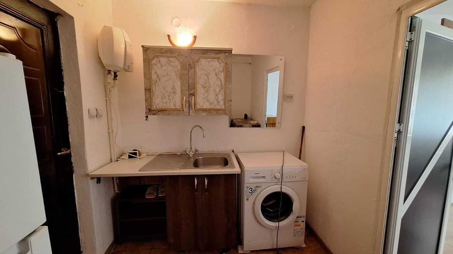 Apartament cu 2 camere decomandat în Industrială