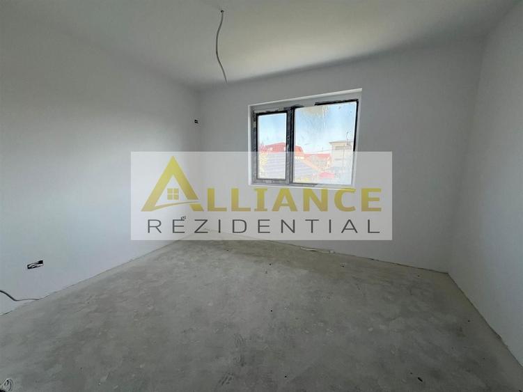 Vila Individuala - 5 camere-3 bai-Strada Miorita-500 M  de STV - 14