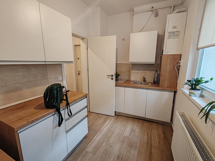Apartament 2 camere liber la vanzare zona Centrul Civic - 5