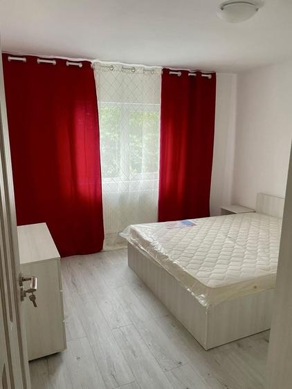 Apartament cu 3 camere decomandat în Bistrița Lac
