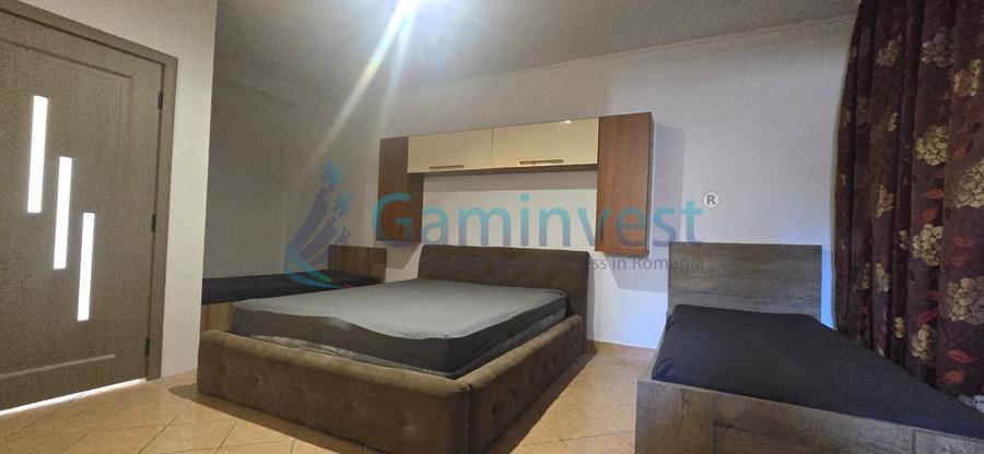 Casă individuală cu 6 camere cu Canalizare în Oncea