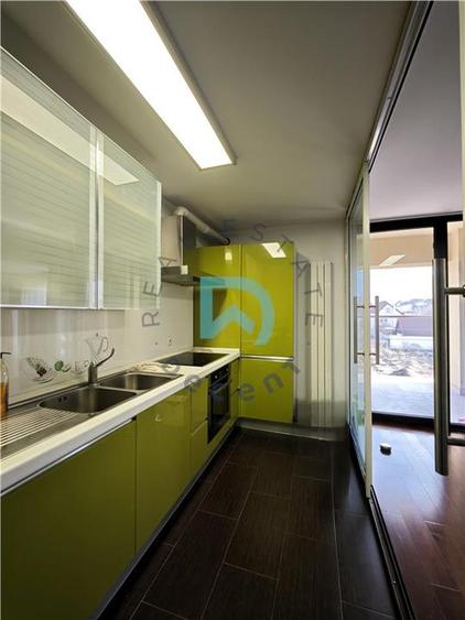 Apartament cu 4 camere decomandat, mobilat în Brașovul Vechi