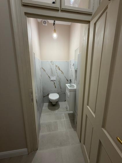 Casă individuală cu 3 camere cu Canalizare în Central