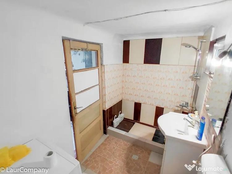 Casă cu 3 camere cu Teren 815 Mp în Vrănești