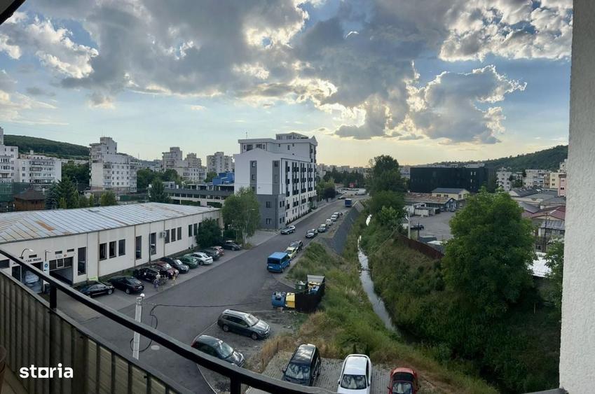 Apartament cu 2 camere decomandat în Vulcan