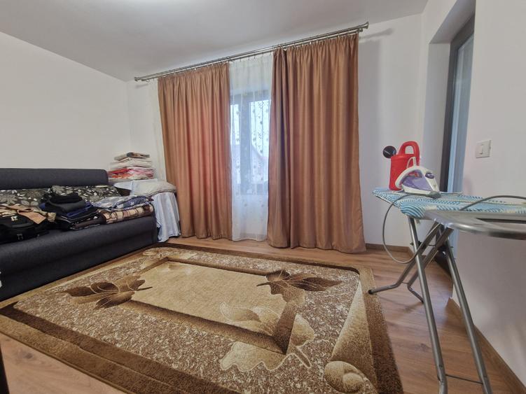 Casă individuală cu 5 camere cu Teren 420 Mp în Cumpăna
