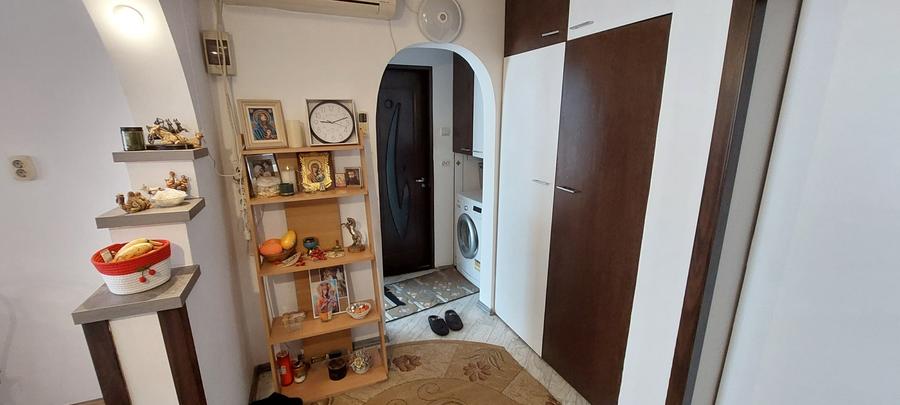 2 camere decomandat -Etaj 3 -Centrala -Renovat - 9