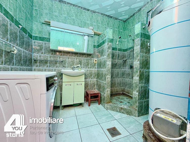 Casă cu 3 camere cu Teren 2880 Mp în Sintea Mare