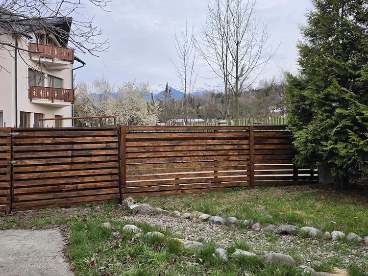 Casă cu 3 camere cu Teren 250 Mp în Moieciu
