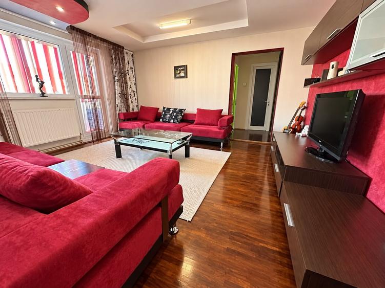 Apartament cu 2 camere semidecomandat, mobilat în Cetate
