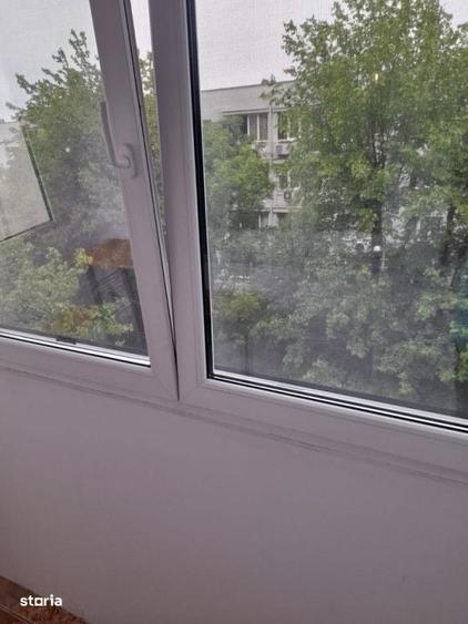 Apartament cu 3 camere decomandat în Dristor