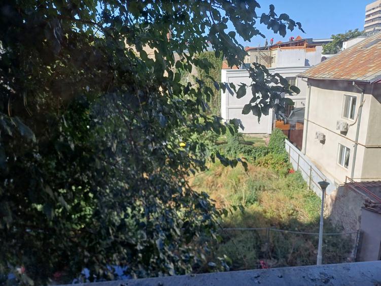 Iancului adiacent -Aleea Lunguletu -2 min metrou - 4
