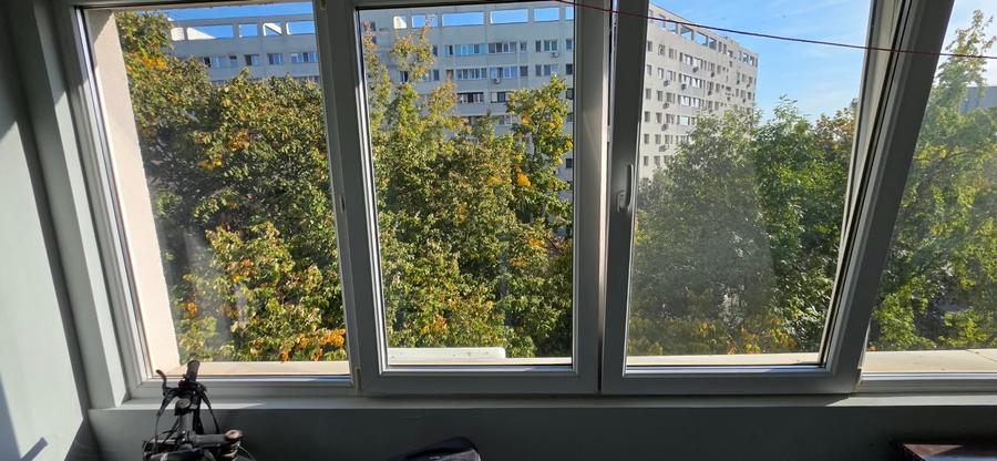 Apartament cu 3 camere semidecomandat în Dristor