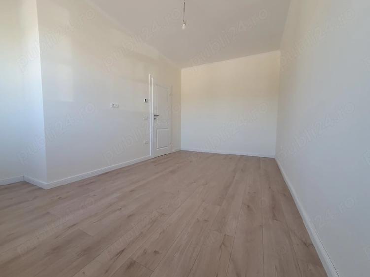 Casă cu 5 camere cu Teren 300 Mp în Central