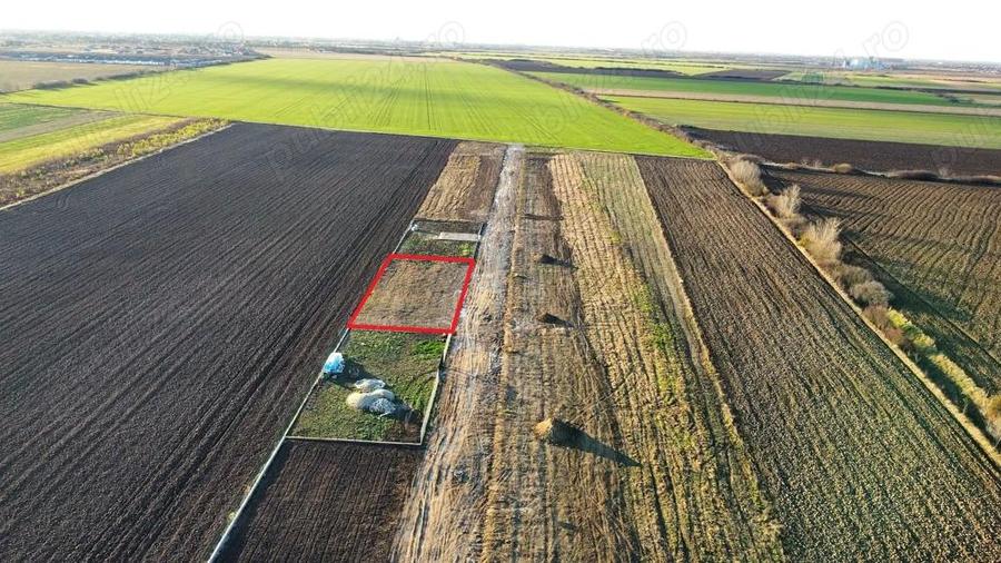 Teren intravilan 743 mp la intrarea in Odoreu - 6