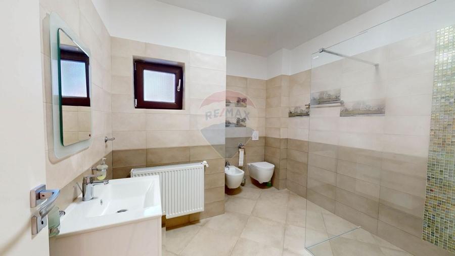 Vila deosebita |  Zona Bunloc | Comision 0 - 31