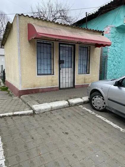 Spatiu comercial ,str Stefan cel Mare nr35b ,de inchiriat! De VANZARE - 2