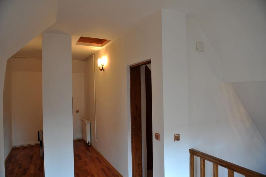 Vila de pe cărțile poștale - 18