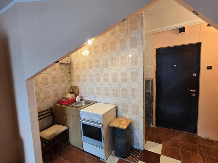 De vanzare garsoniera de buget Strada Condorilor, (uzina Aerostar). - 8