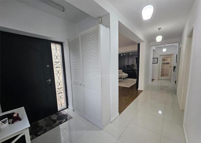 Vila P 1 M Militari Residence- Ballroom - 15