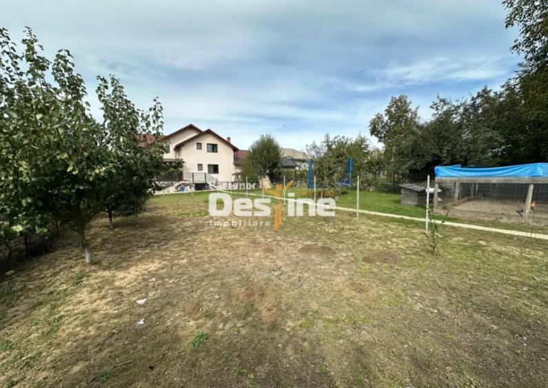 Pa?cani - Vila spa?ioasa cu terase, garaj ?i curte mar - 2