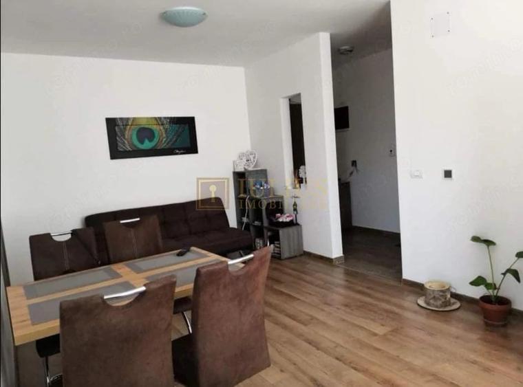 Apartament cu 2 camere semidecomandat în Dumbrăvița