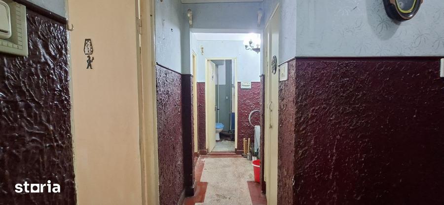 Apartament cu 2 camere în Micro 20