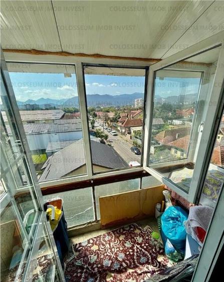 Apartament 2 camere, semidecomandat - zona Bartolomeu - 4