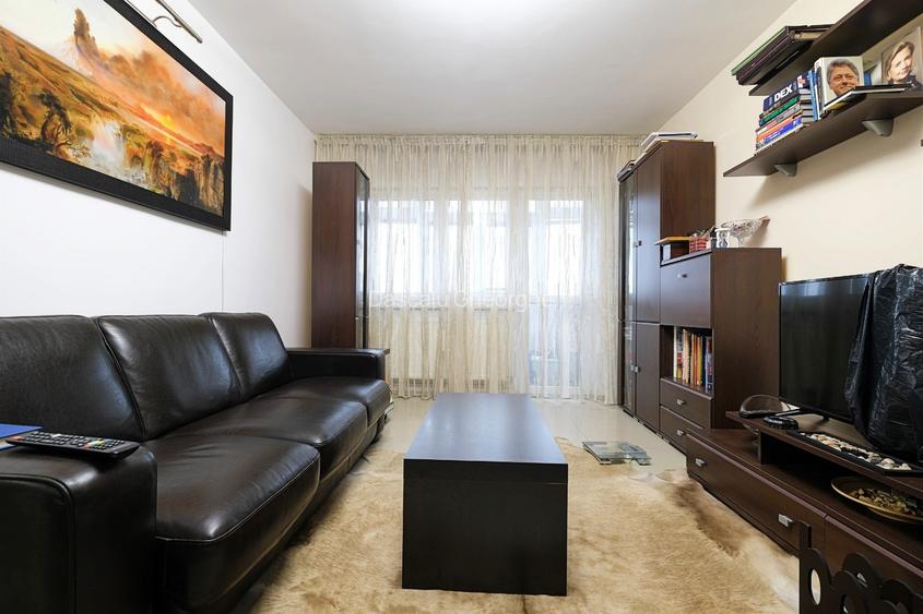 Bld. LACUL TEI , apartament exceptional, 3 camere decomandate, etaj 5 Bld. LACUL TEI , apartament exceptional, 3 camere decomandate, etaj 5
